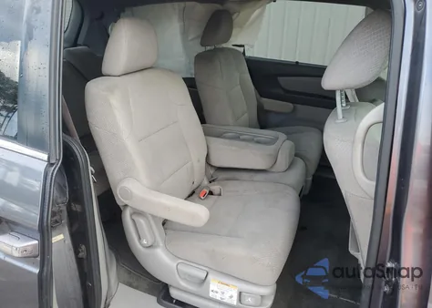 2016 Honda Odyssey Se z USA, uszkodzony, nr VIN 5FNRL5H38GB062123
